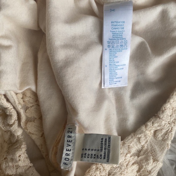 Forever 21 lace bralette crop top - Picture 2 of 3